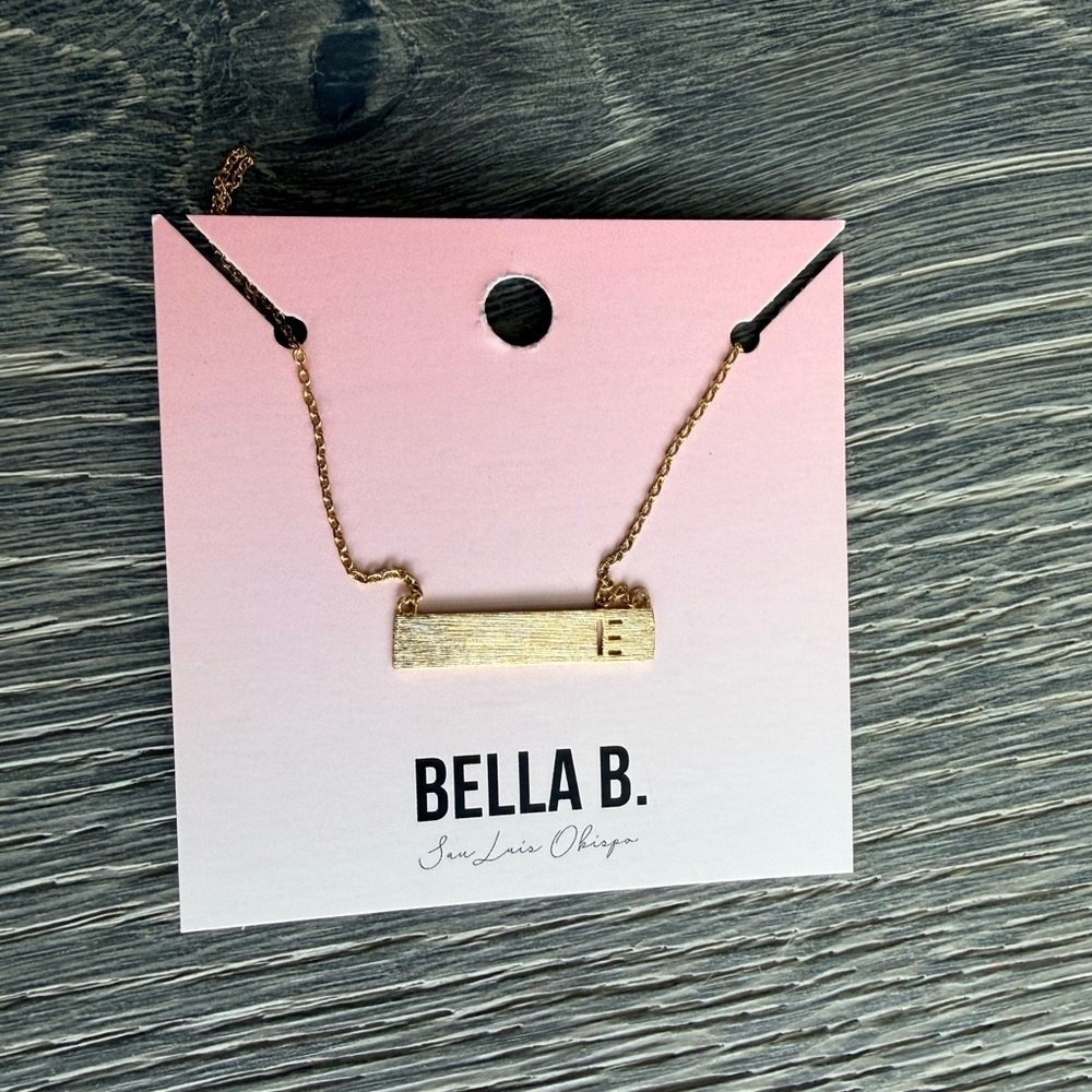 Gold Bar Initial Necklace "E"